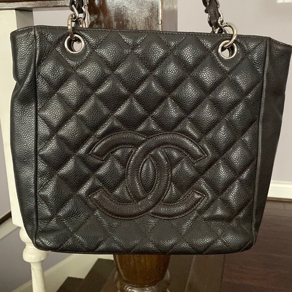 Pristine condition Chanel Petite Caviar tote PRICE FIRM - Picture 1 of 7